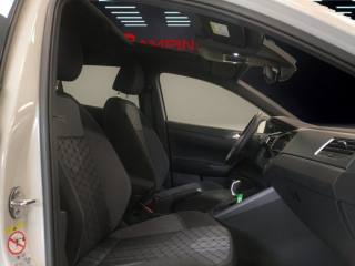 VOLKSWAGEN Taigo usata 19