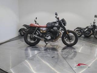 MOTO GUZZI V7 usata 2