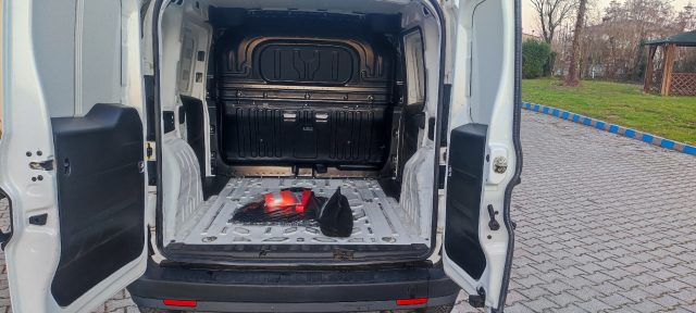 FIAT Doblo usata, con Autoradio digitale