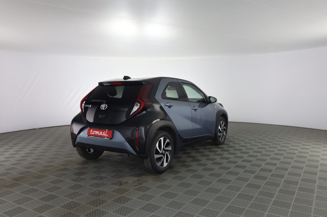 TOYOTA Aygo X usata 3