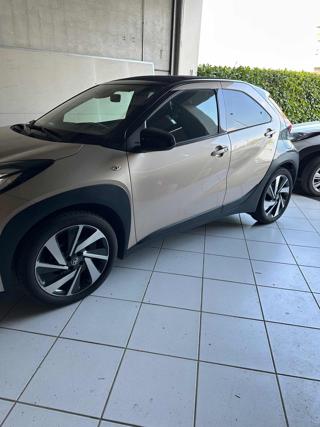 TOYOTA Aygo X usata, con Autoradio