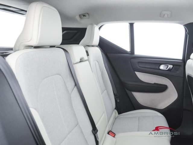 VOLVO XC40 usata 10