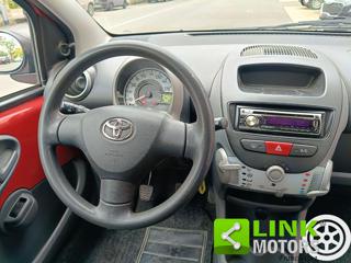 TOYOTA Aygo usata, con Autoradio