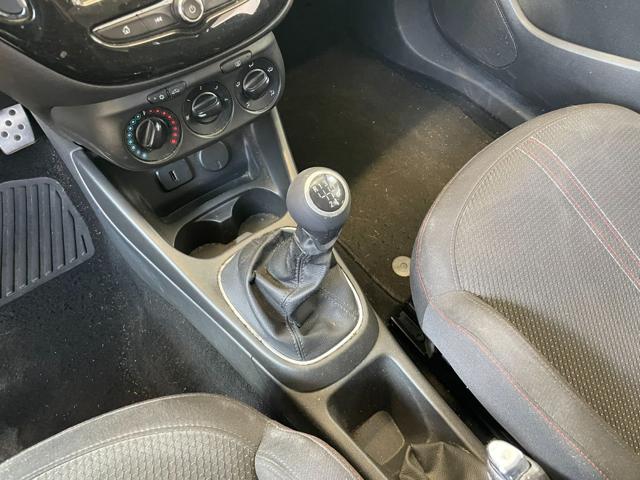 OPEL Corsa usata, con USB