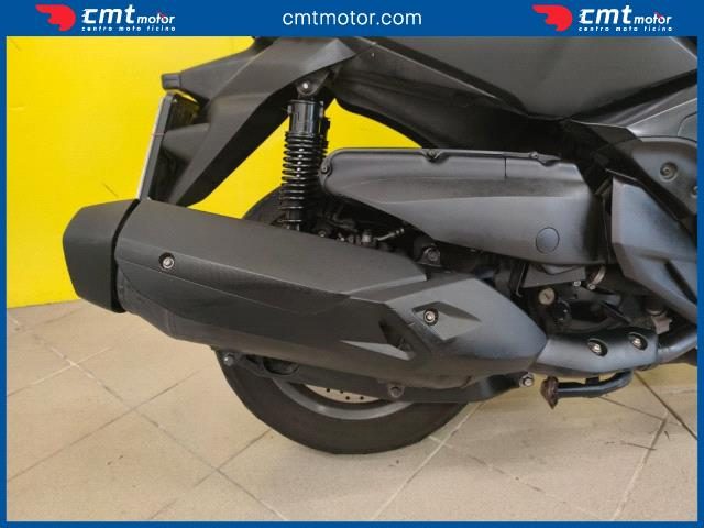 YAMAHA X-Max 400 usata 7