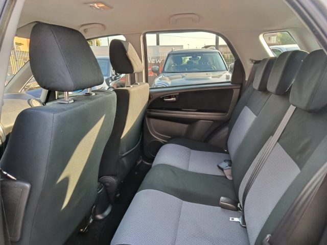 FIAT Sedici usata, con Cerchi in lega