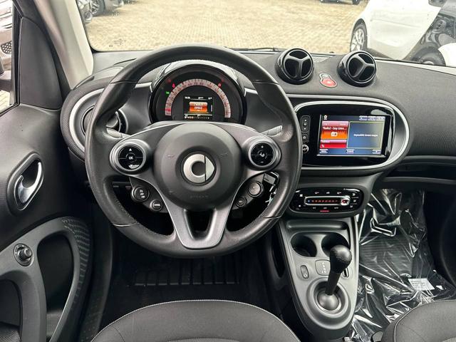 SMART ForTwo usata, con USB