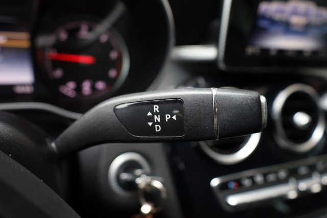 MERCEDES-BENZ C 200 usata, con Vivavoce