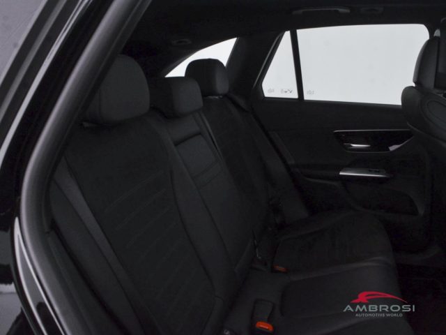 MERCEDES-BENZ GLC 220 usata 10