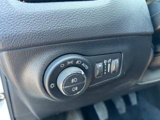 JEEP Compass usata, con Autoradio digitale