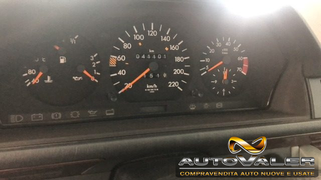 MERCEDES-BENZ 200 usata 9