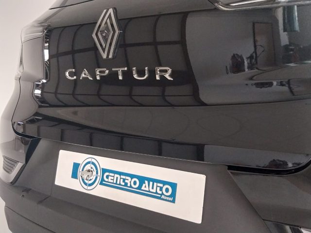 RENAULT Captur usata, con Bracciolo