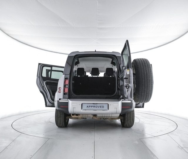 LAND ROVER Defender usata 11