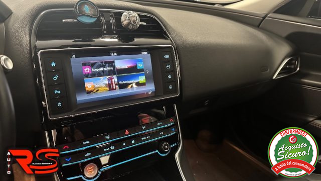 JAGUAR XE usata, con Volante in pelle