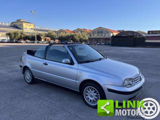 VOLKSWAGEN Golf Cabriolet usata, con Airbag laterali