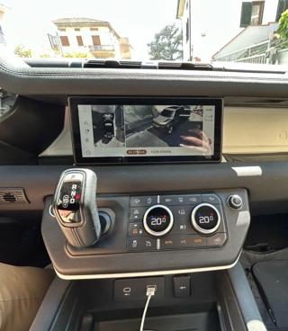 LAND ROVER Defender usata, con Autoradio