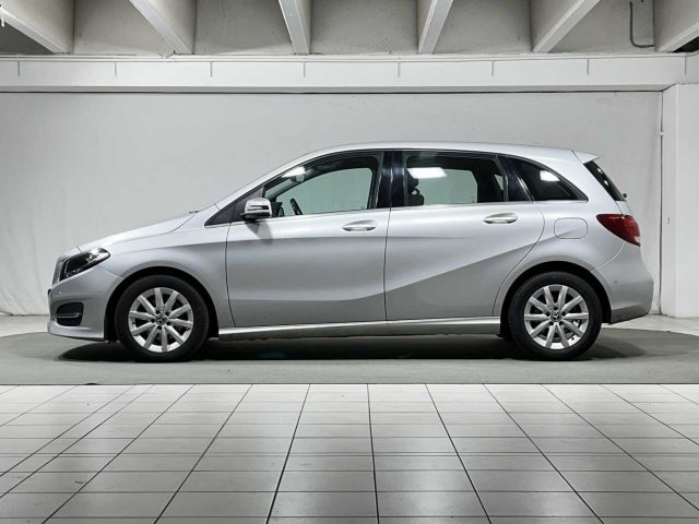 MERCEDES-BENZ B 200 usata, con Airbag