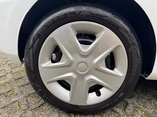 FORD Fiesta usata, con Sistema di navigazione