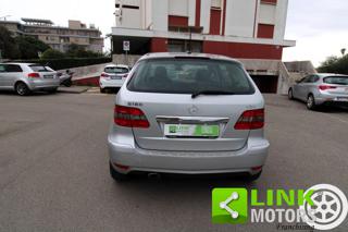 MERCEDES-BENZ B 180 usata, con Sistema di navigazione