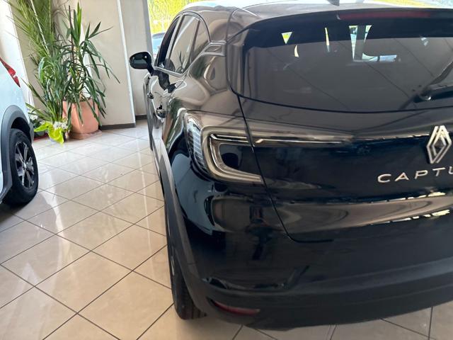 RENAULT Captur usata 2