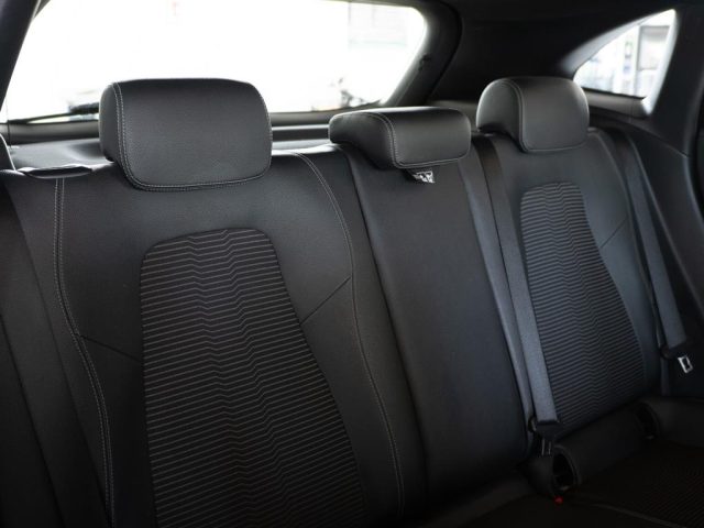MERCEDES-BENZ GLA 200 usata, con Antifurto