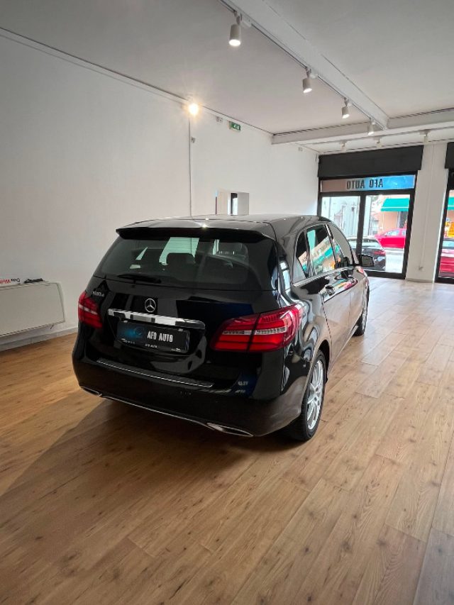 MERCEDES-BENZ B 180 usata, con Airbag Passeggero