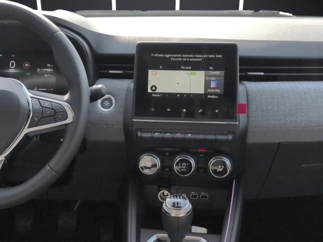 RENAULT Clio usata, con Fari LED