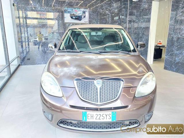 LANCIA Ypsilon usata, con ABS