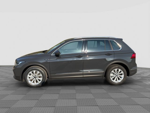 VOLKSWAGEN Tiguan usata 1