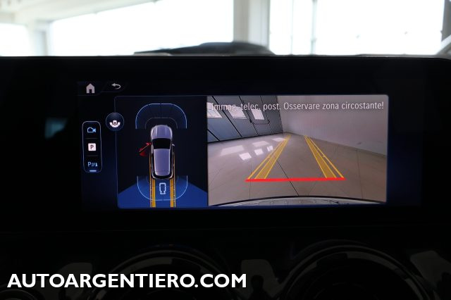 MERCEDES-BENZ GLA 180 usata, con Sistema di navigazione