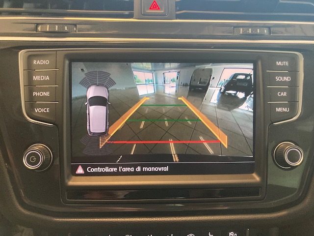 VOLKSWAGEN Tiguan usata, con Park Distance Control