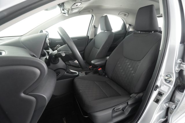 TOYOTA Yaris usata 2