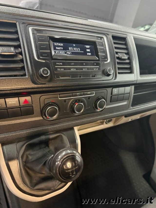 VOLKSWAGEN Transporter usata, con Sensori di parcheggio posteriori