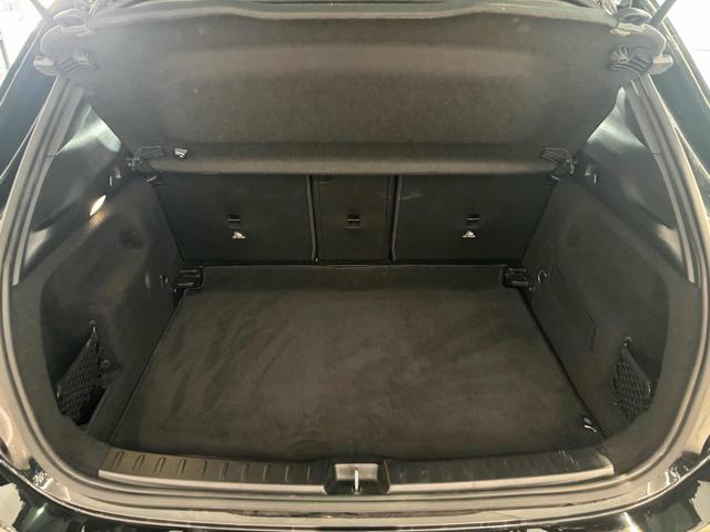 MERCEDES-BENZ GLA 180 usata, con Cerchi in lega