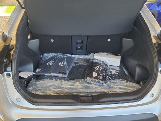 TOYOTA Yaris Cross usata, con Autoradio