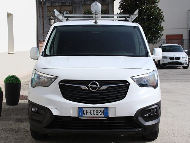 OPEL Combo usata, con Airbag