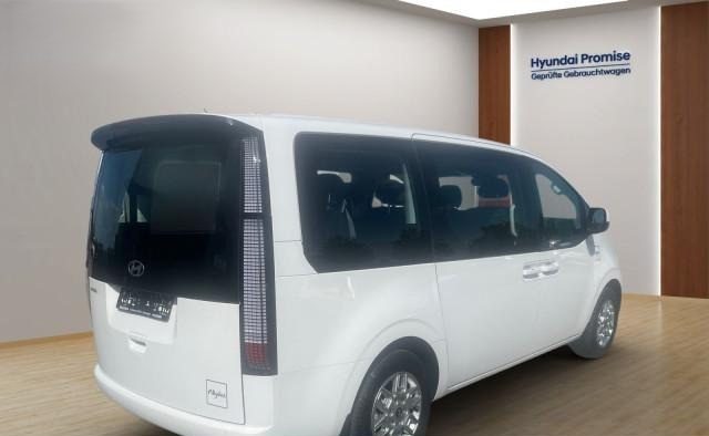 HYUNDAI Staria usata, con Airbag