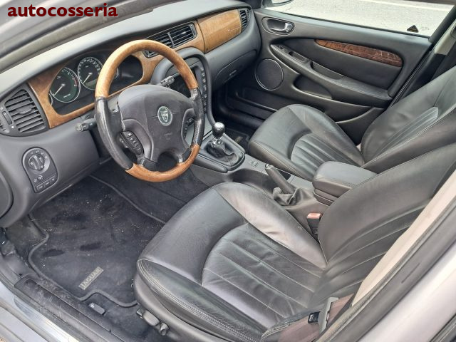 JAGUAR X-Type usata 3