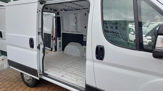 OPEL Movano usata, con Bluetooth