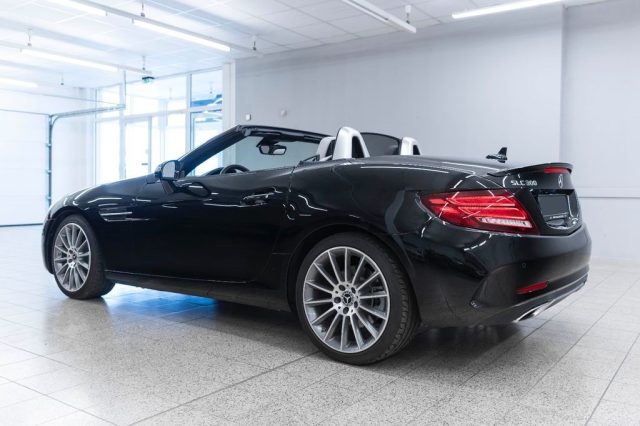 MERCEDES-BENZ SLC 300 usata, con Cerchi in lega