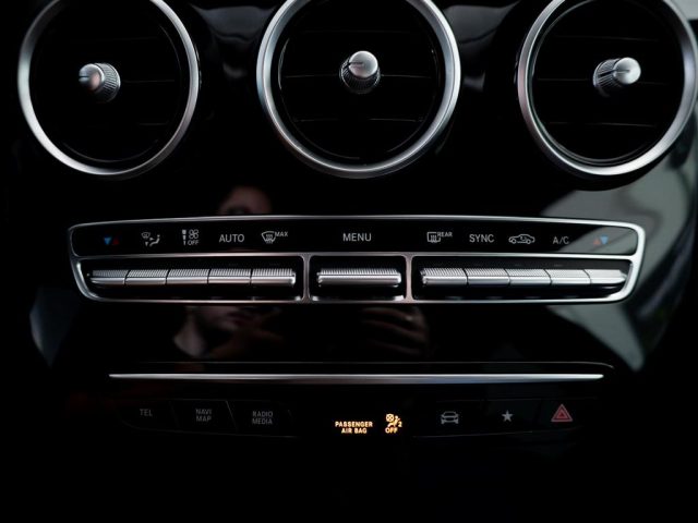 MERCEDES-BENZ GLC 200 usata, con Leve al volante