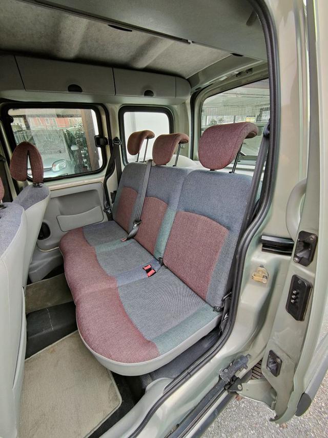 RENAULT Kangoo usata, con Chiusura centralizzata