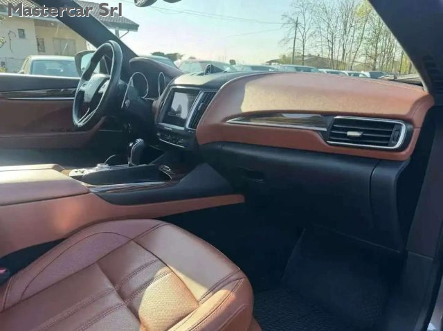 MASERATI Levante usata, con Climatizzatore
