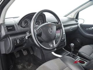 MERCEDES-BENZ A 200 usata 7