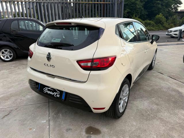RENAULT Clio usata, con Alzacristalli elettrici