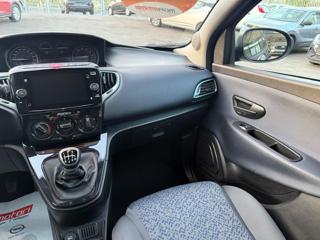 LANCIA Ypsilon usata, con ESP