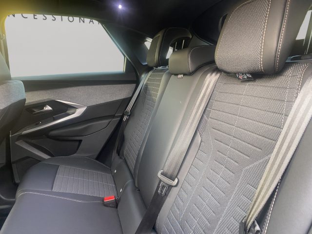 PEUGEOT 3008 usata, con Autoradio digitale