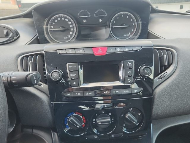 LANCIA Ypsilon usata, con Fendinebbia