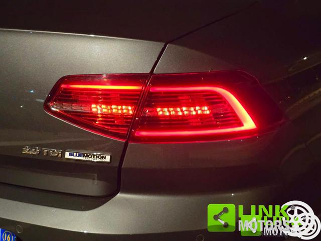 VOLKSWAGEN Passat usata 40