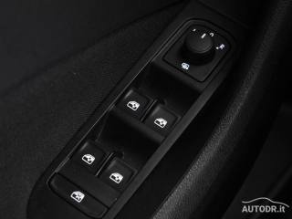 SKODA Kamiq usata, con Specchietti laterali elettrici